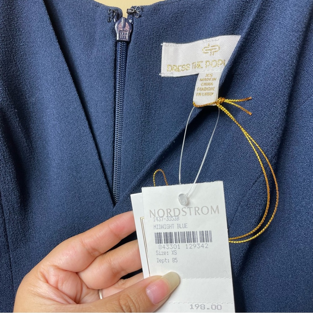 Dress The Population NWT ‘Iris’ V-Neck Side Slit Gown in ‘Midnight Blue’ Size XS - Picture 10 of 16